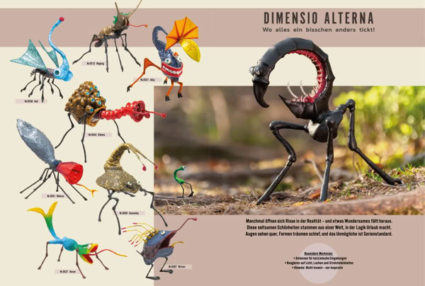 Eine Collage von fantasievollen, bunten Insekten und Kreaturen, mit einem gro&szlig;en, skurrilen Insekt im rechten Teil des Bildes.